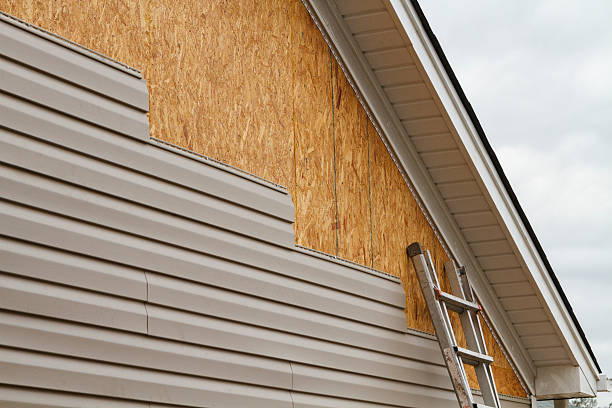 24/7 Emergency Vinyl Siding experts in Hubbard, OR